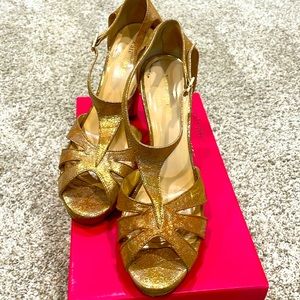 Kate Spade peep toe coppery gold pumps